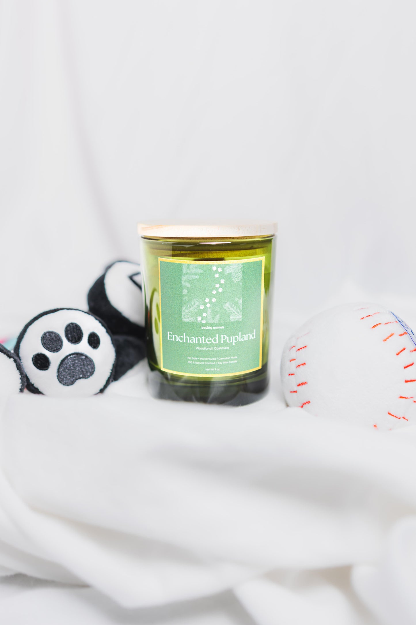 Enchanted Pupland - Pet Safe Holiday Edition Candle Exclusive